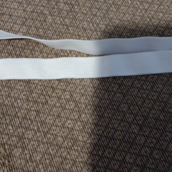 Queen Wrap around Dust Ruffle! - Picture 2 of 6